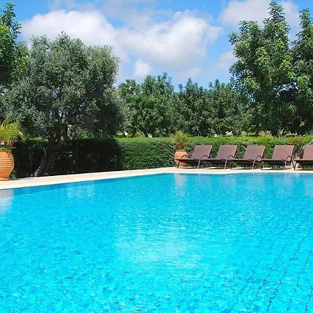3 Bedroom Paparouna With Private Pool, Aphrodite Hills Βίλα Κούκλια